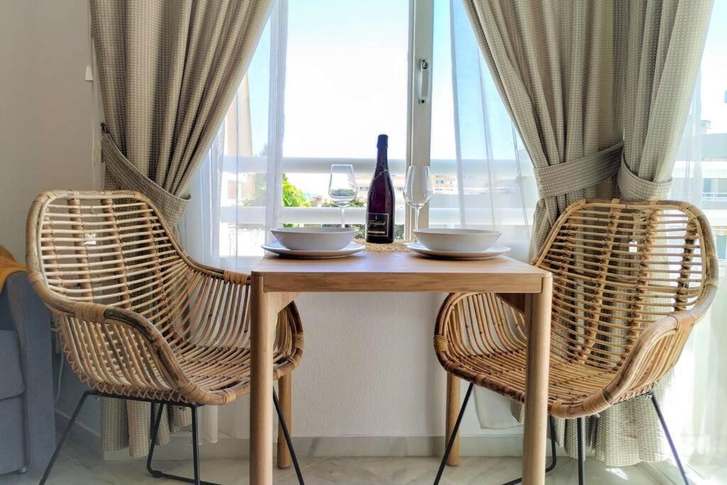 Dona Carlota Gardens, Sea Views, Pool, Restaurant Apartment ตอร์เรโมลิโนส ภายนอก รูปภาพ